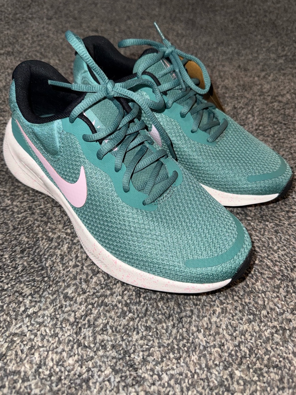 Nike Women's Teal Athletic Sneakers with Pink Swoosh